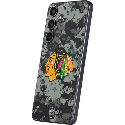 NHL Chicago Blackhawks Camo Galaxy S25 Skin